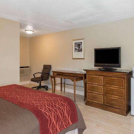 Abode Hotel Redding Bagian luar foto