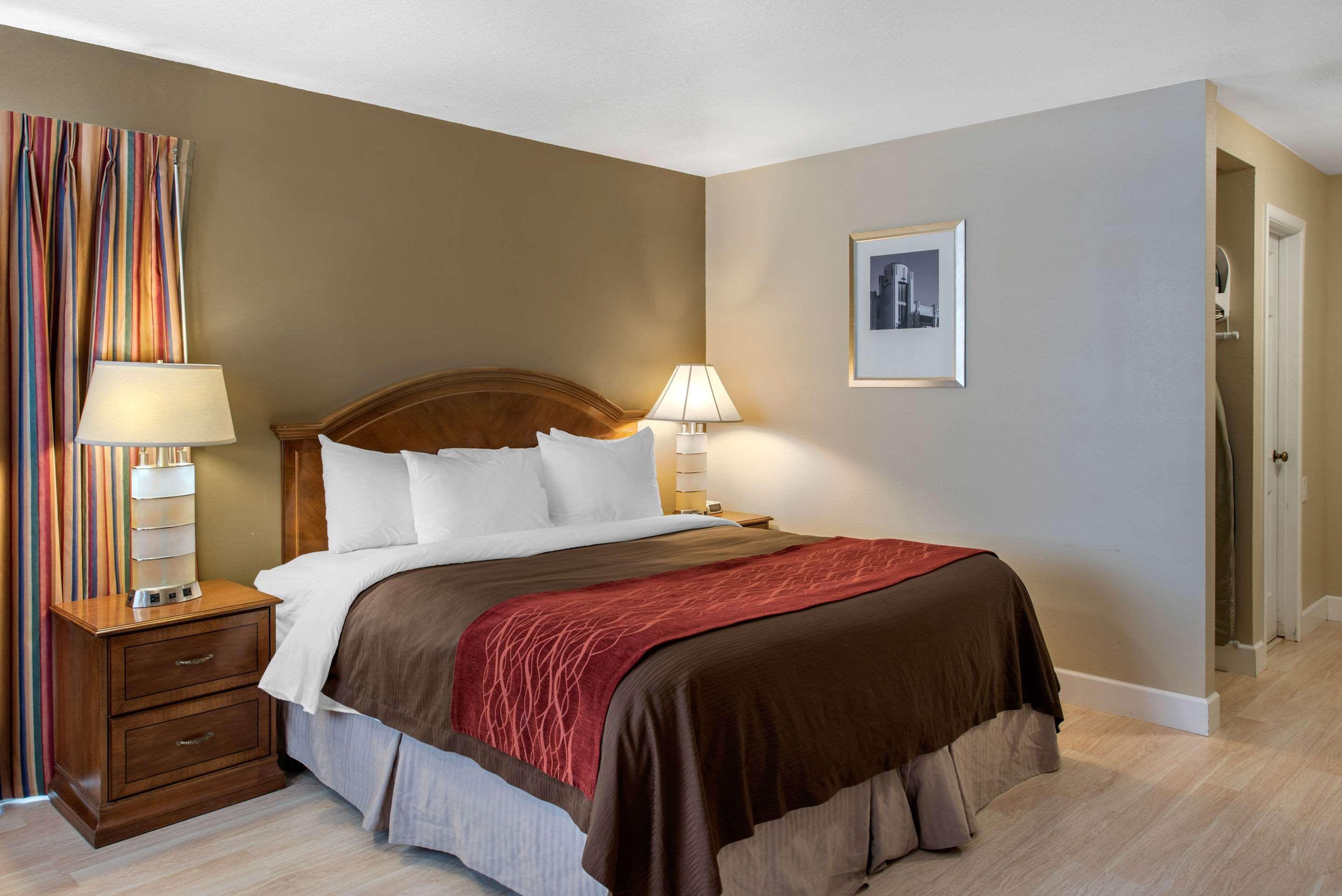 Abode Hotel Redding Bagian luar foto