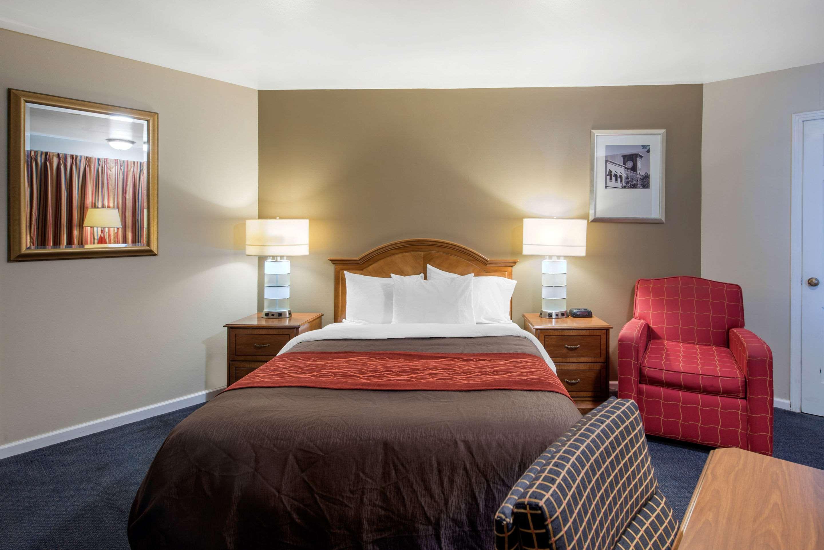 Abode Hotel Redding Bagian luar foto