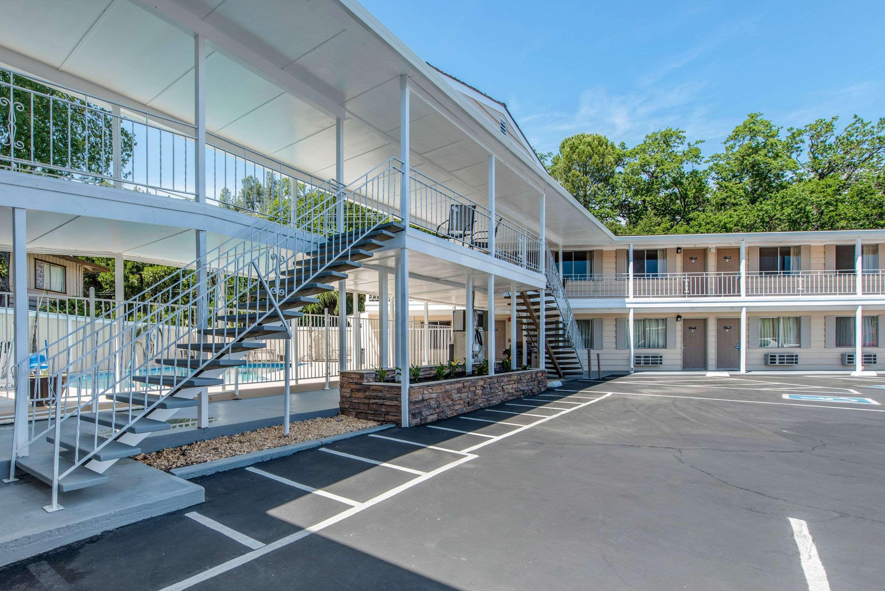 Abode Hotel Redding Bagian luar foto