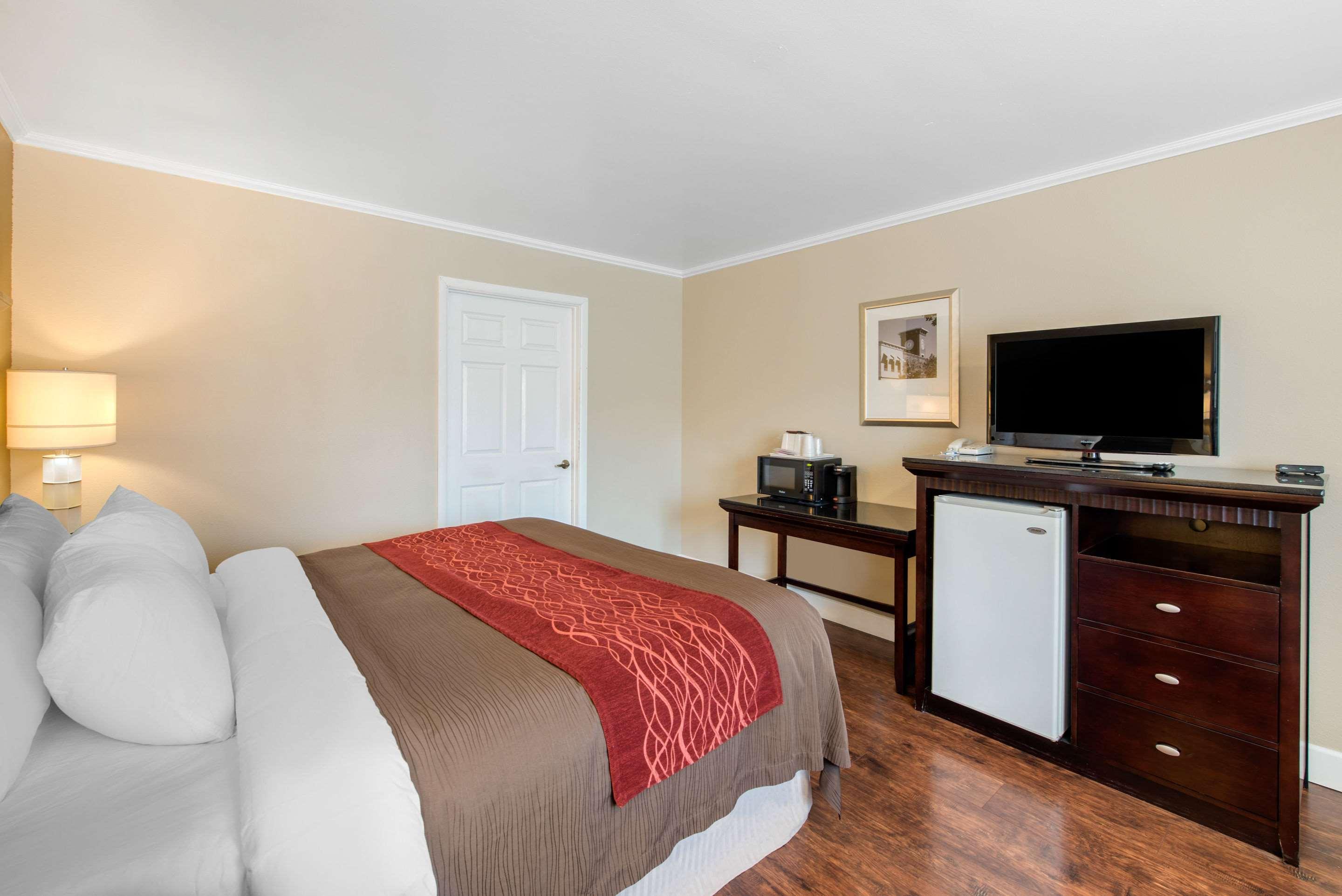 Abode Hotel Redding Bagian luar foto