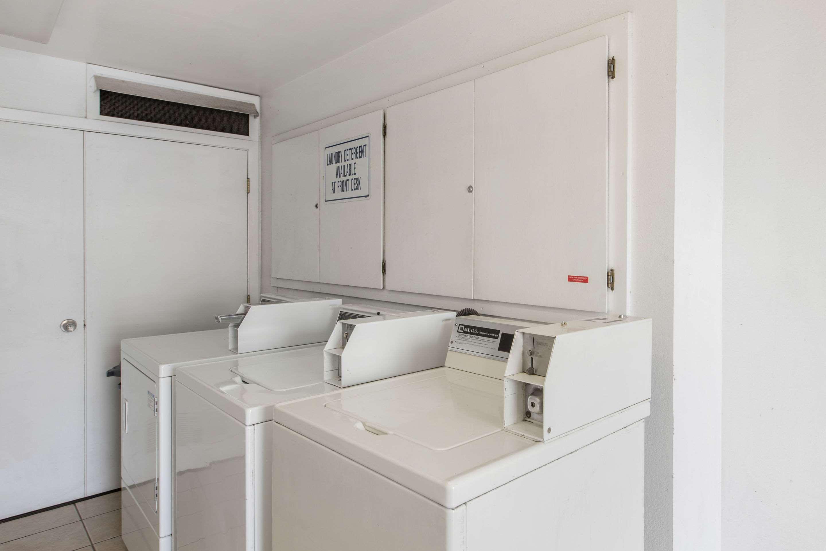 Abode Hotel Redding Bagian luar foto