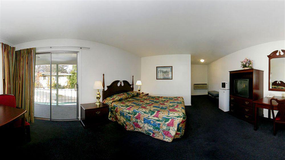 Abode Hotel Redding Bagian luar foto